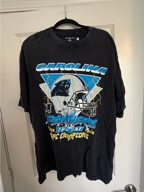 Abercrombie & Fitch Black Graphic Tee with Blue & White Print
